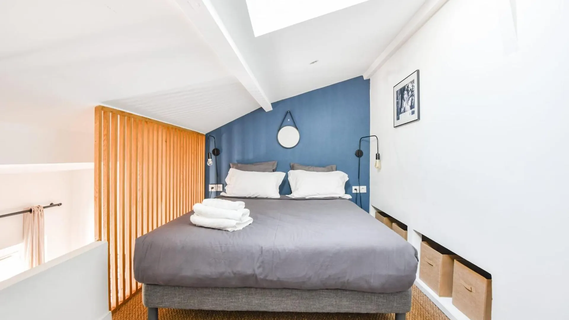 Chez Nais - Appart 1 Ch Avec Clim - St Charles Marsilya Daire