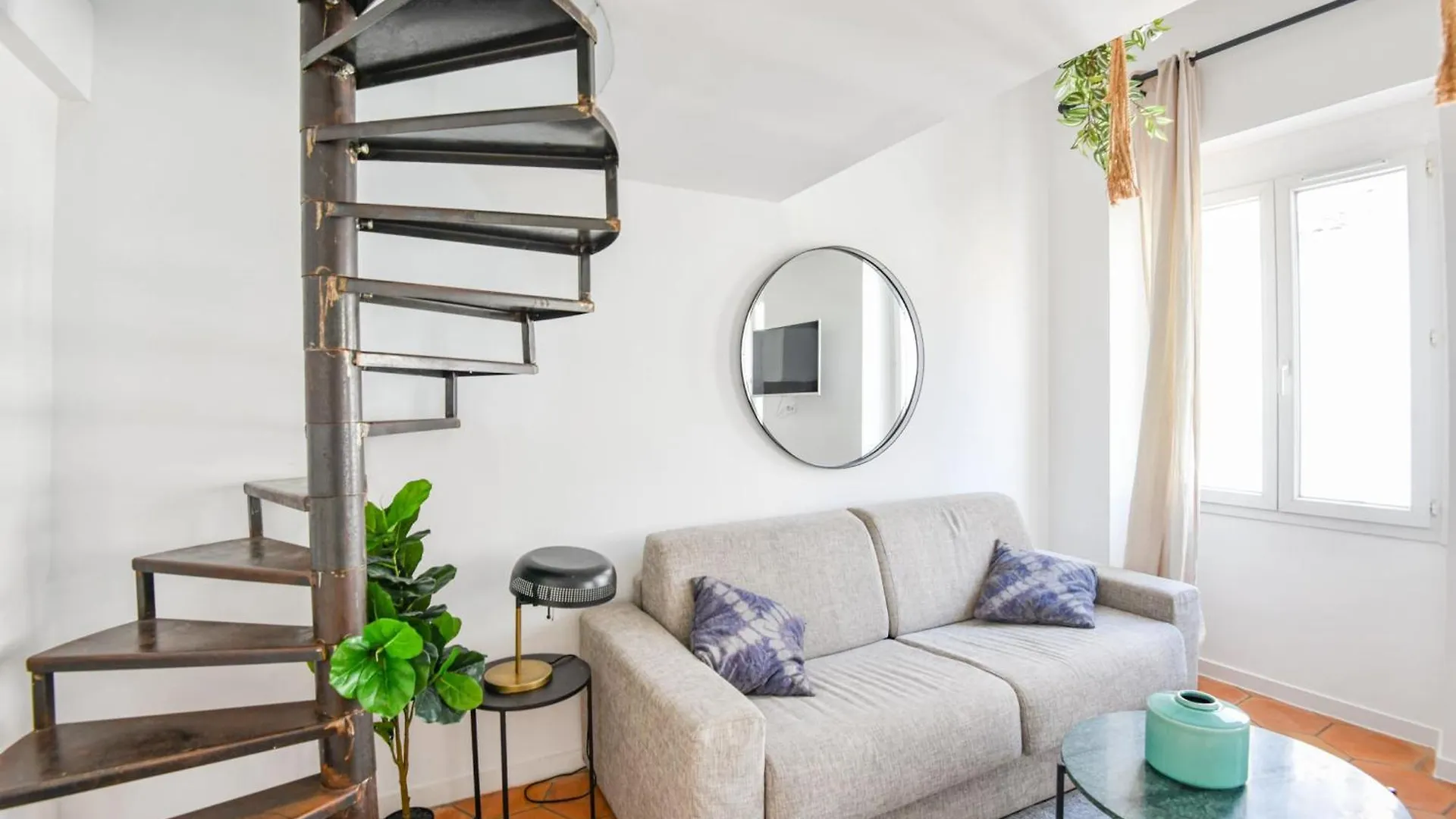Apartamento Chez Nais - Appart 1 Ch Avec Clim - St Charles Marselha França